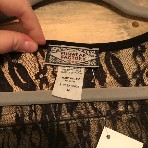 Funwear Factory floral print with lace tank - Picture 3 of 4